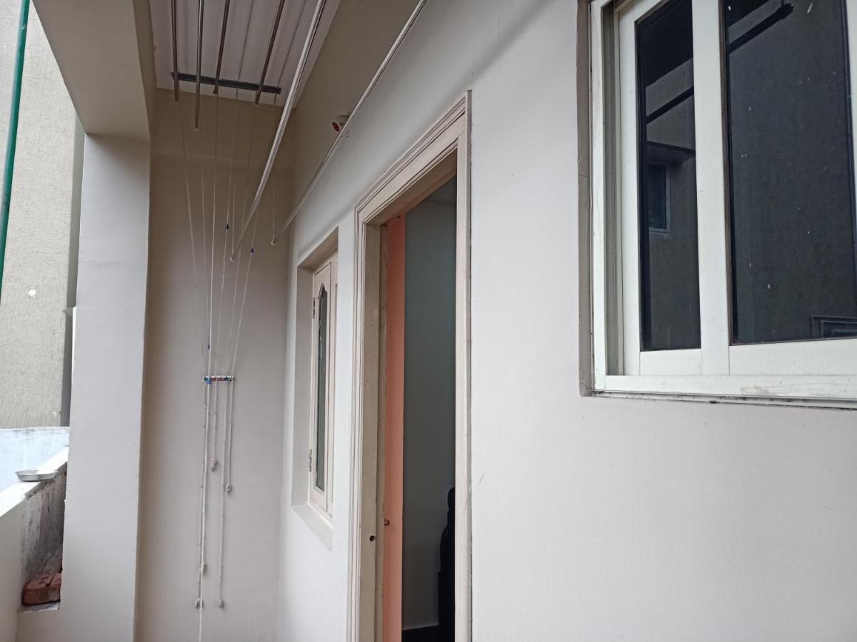 Sri Govinda Nilayam Home Stay 1 Visakhapatnam Bagian luar foto